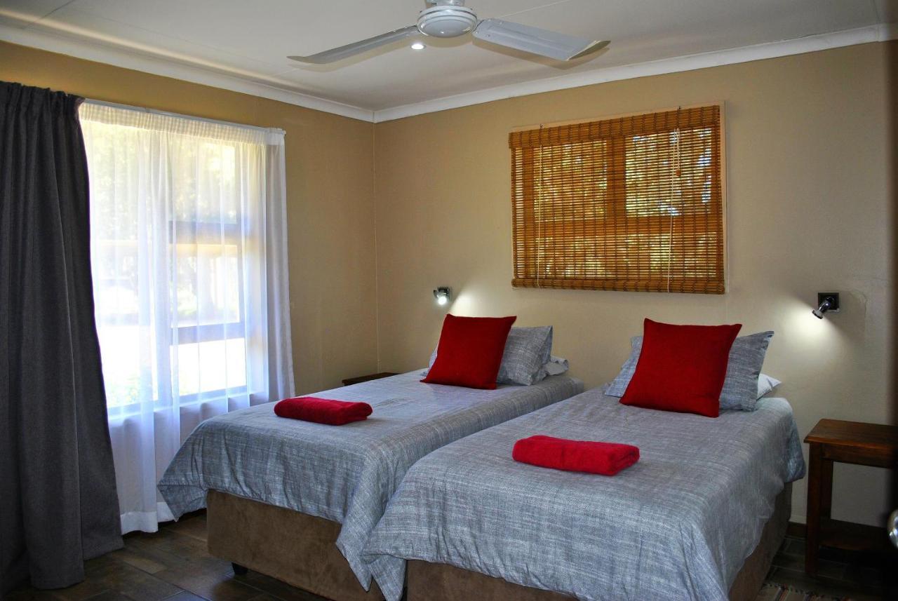 טזאנין Forest View Cabins מראה חיצוני תמונה